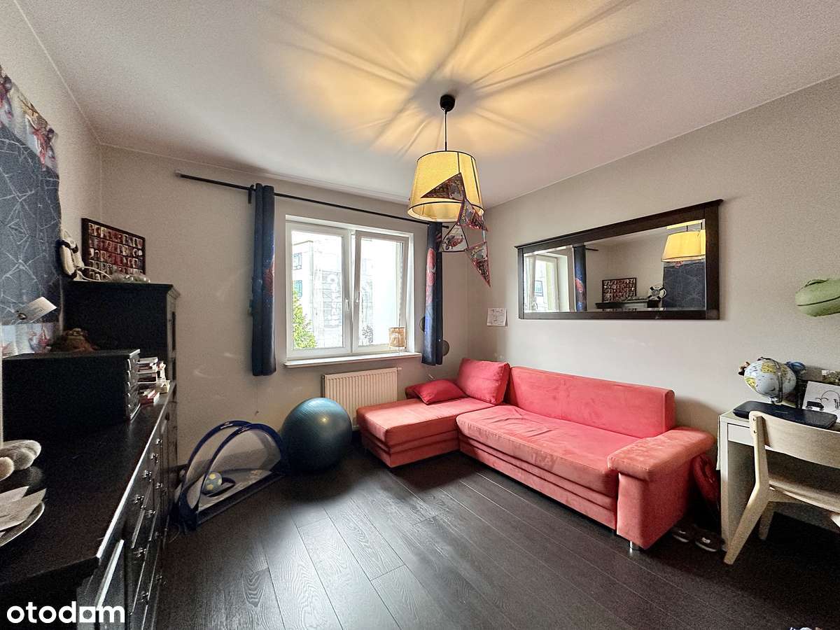 Segment bezczynszowy dwupoziomowy z użytkowym poddaszem i ogrodem-9