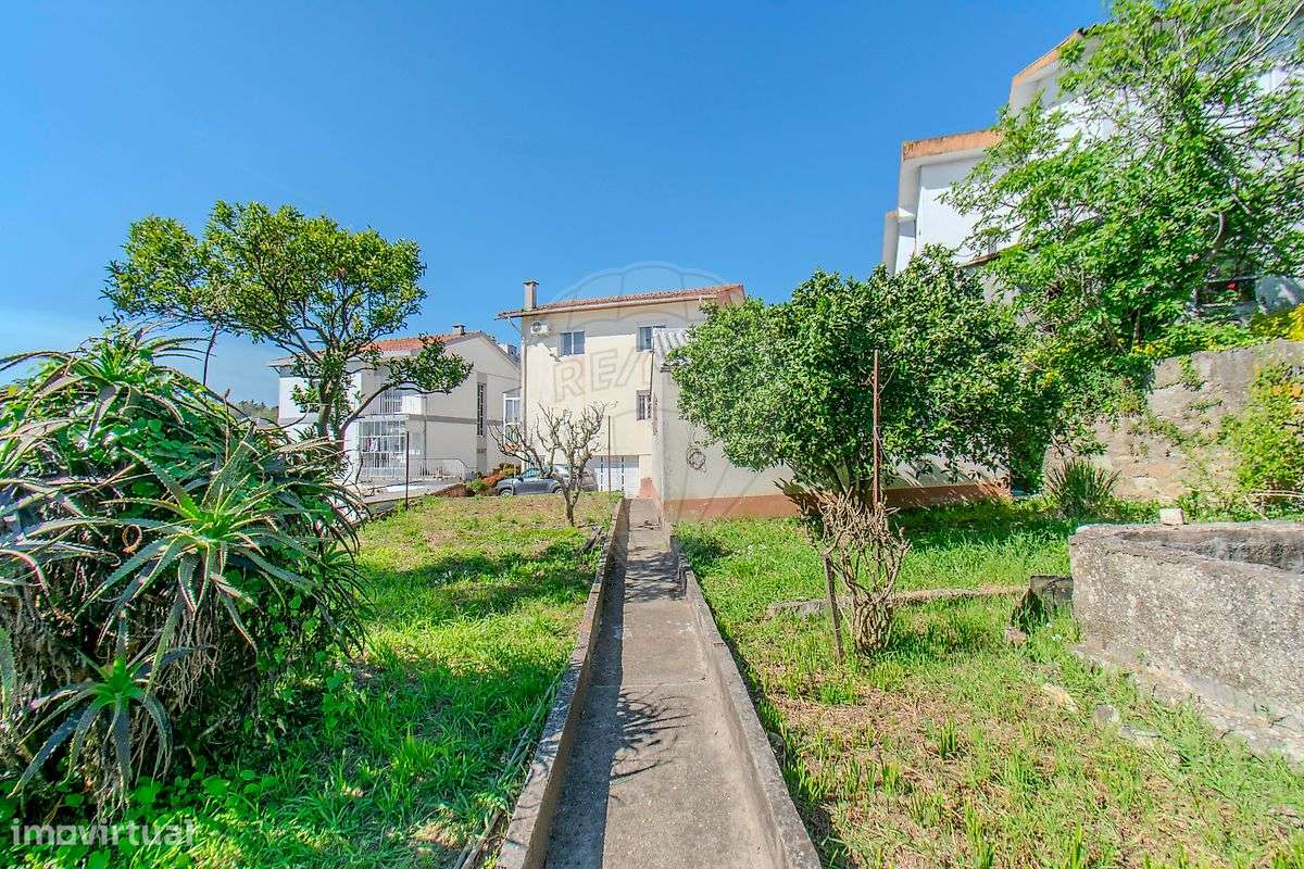 Moradia T4 para venda-23