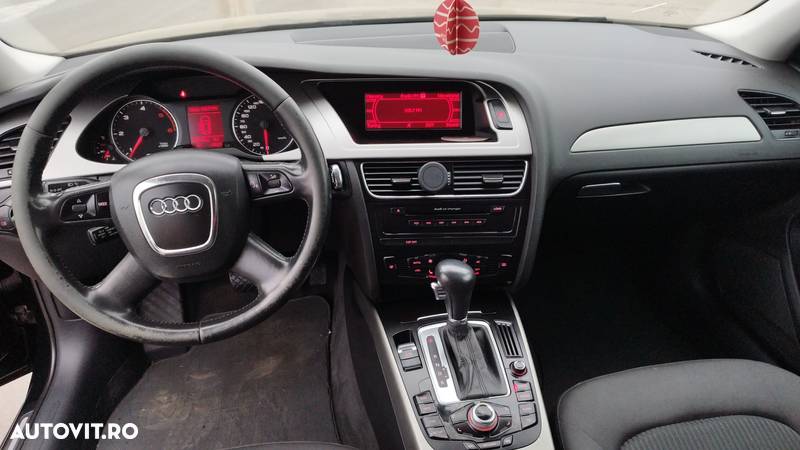 Audi A4 Avant 2.0 TDI DPF multitronic Ambiente - 15