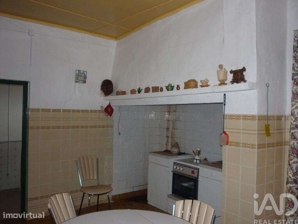 Casa T4 em Cabeço de Vide de 196,00 m2 - Grande imagem: 4/19