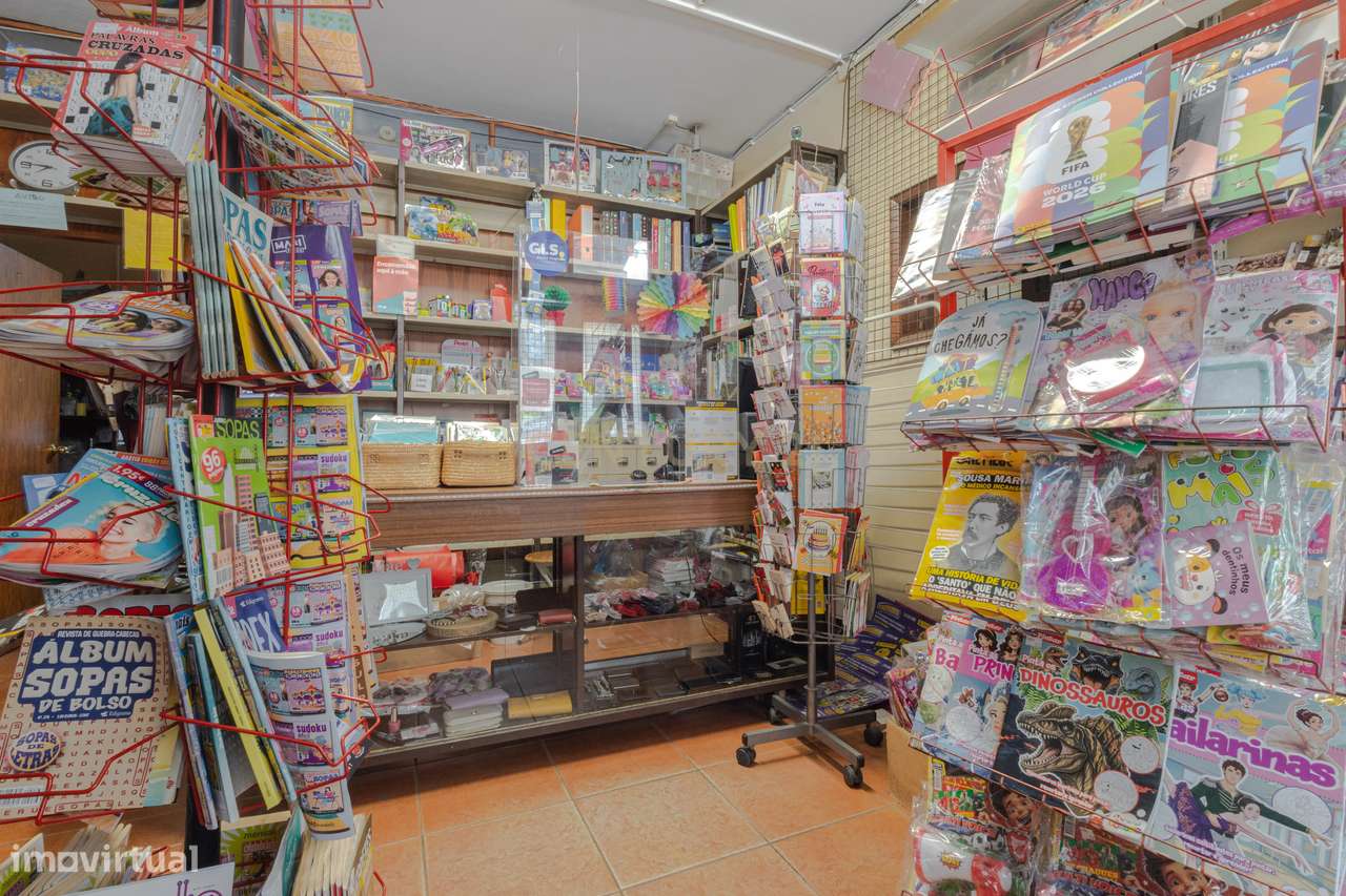 Oportunidade Única ! | Papelaria consolidada com múltiplas fontes de r-7