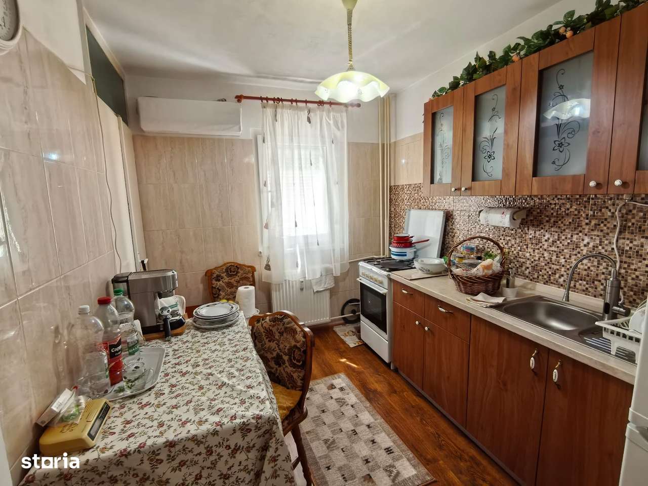Apartament cu 3camere,2bai,2 balcoan2,Garaj propriu -S Barnutiu-Dorob-5