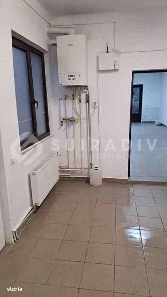 Spațiu comercial – vitrină stradală, parcare și terasă, Dâmbul Rotund - Imagine principală: 4/7