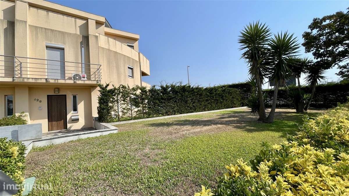 Moradia T4-Póvoa de Varzim-Centro-Acessos-2 Garagens Fechadas-30