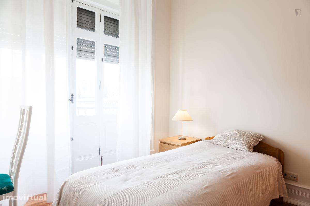 Apartamento com 3 quartos - localizado em Rato Lisbon - Grande imagem: 4/10