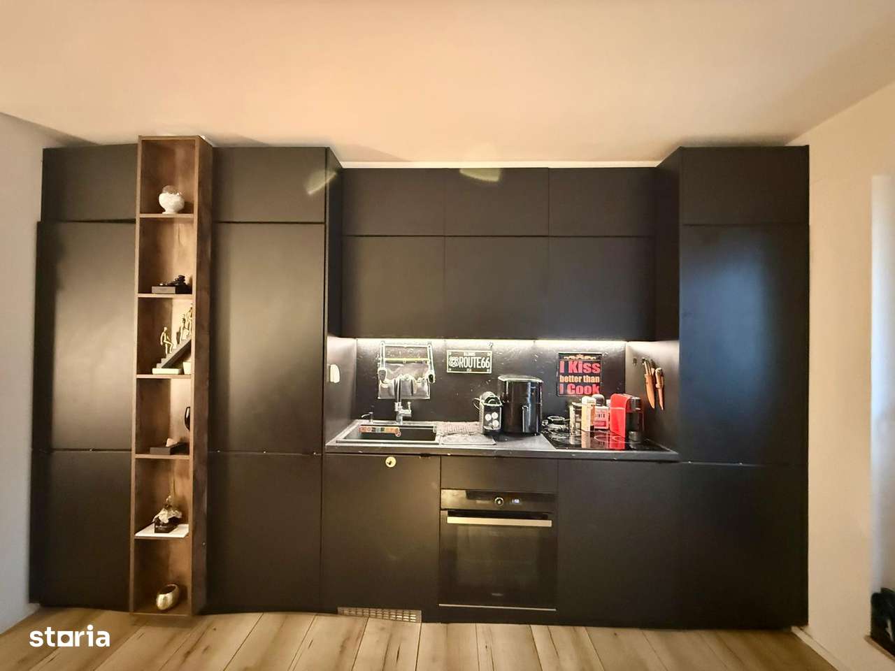 COSMOPOLIS - Apartament 2 camere, vedere piscina-3