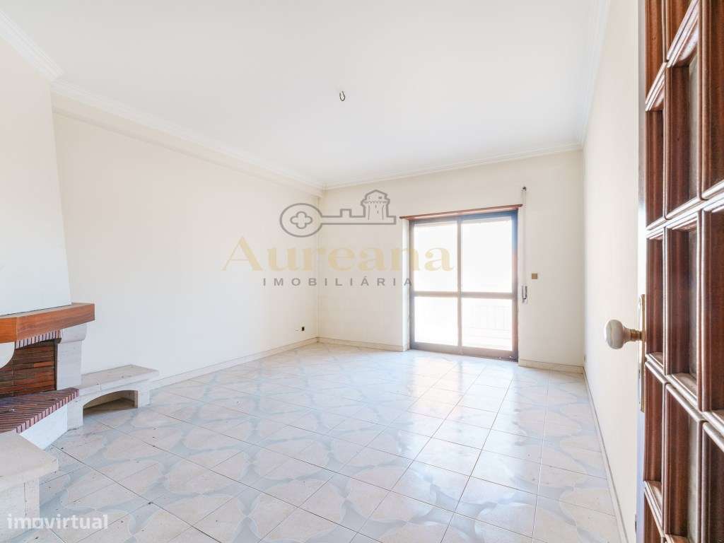 Oportunidade: T3 no Centro de Ourém em Prédio com Elevador-7