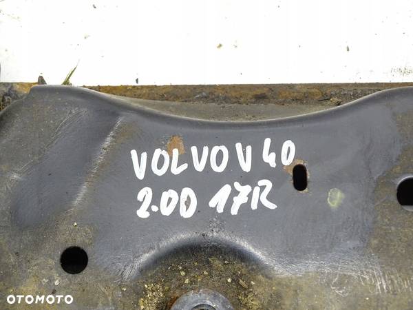 SANKI WÓZEK KOŁYSKA PRZÓD PRZEDNIA VOLVO V40 II 2.0D 3608584 - 5