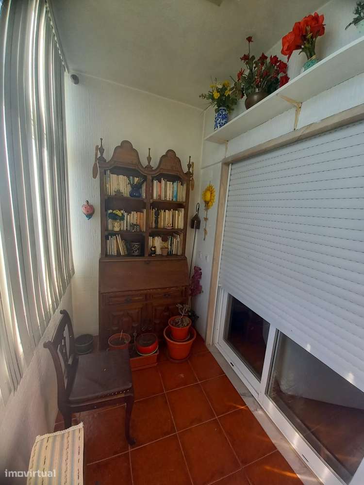 T3+1 | 110m2 | Av. 25 de Abril, Cacilhas | Com vista de Rio-26