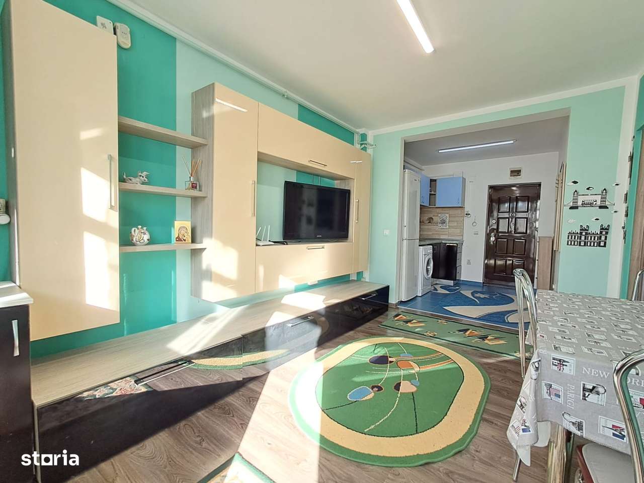 Apartament 2 camere 37 mp, bacon inchis, parcare Floresti-0