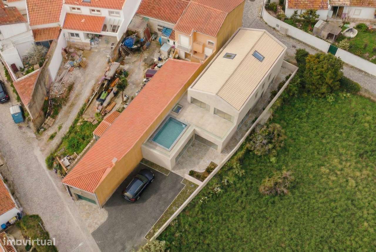 Terreno com Projeto de Construção | Sintra - Grande imagem: 2/18