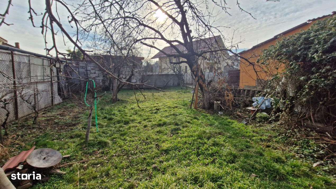 Casa Rogerius singur in curte, amenajata in doua apartamente - Imagine principală: 3/8