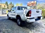 Toyota Hilux 2.4 D-4D Double Cab DLX 4x4 - 3