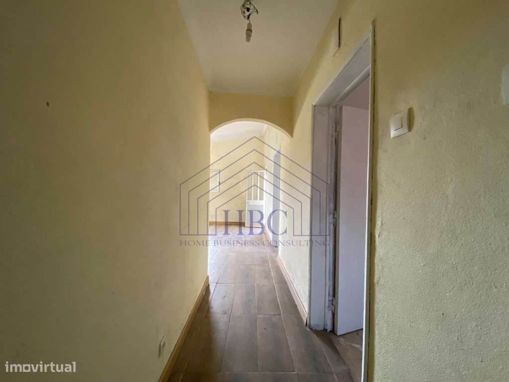 Moradia T3+1 com Grande Potencial na Lagoa de Albufeira - Sesimbra-20