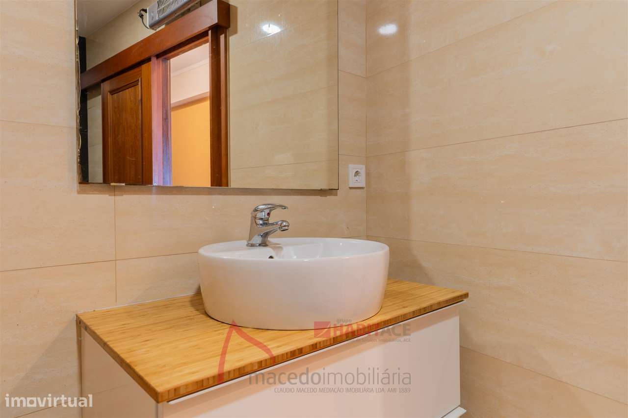 Apartamento T4 Mobilado à Venda em São Vicente, Braga-32