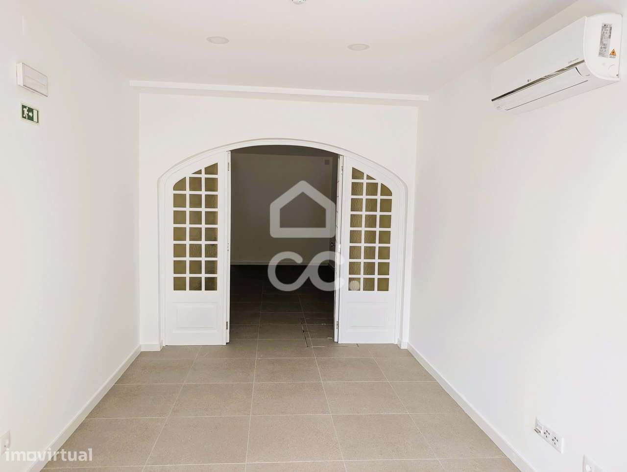 Loja, 153,14 m², Abrantes (São Vicente e São João) e Alferrarede-9