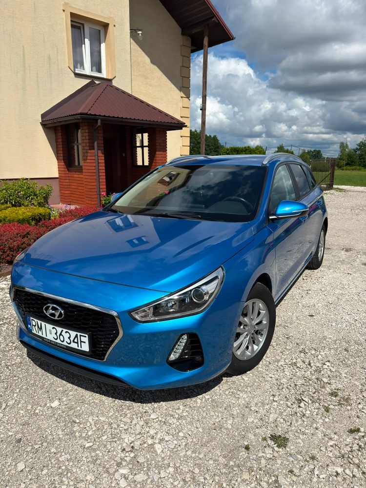 Hyundai i30 II (2012-2017) 1.4 T-GDI Trend 2017