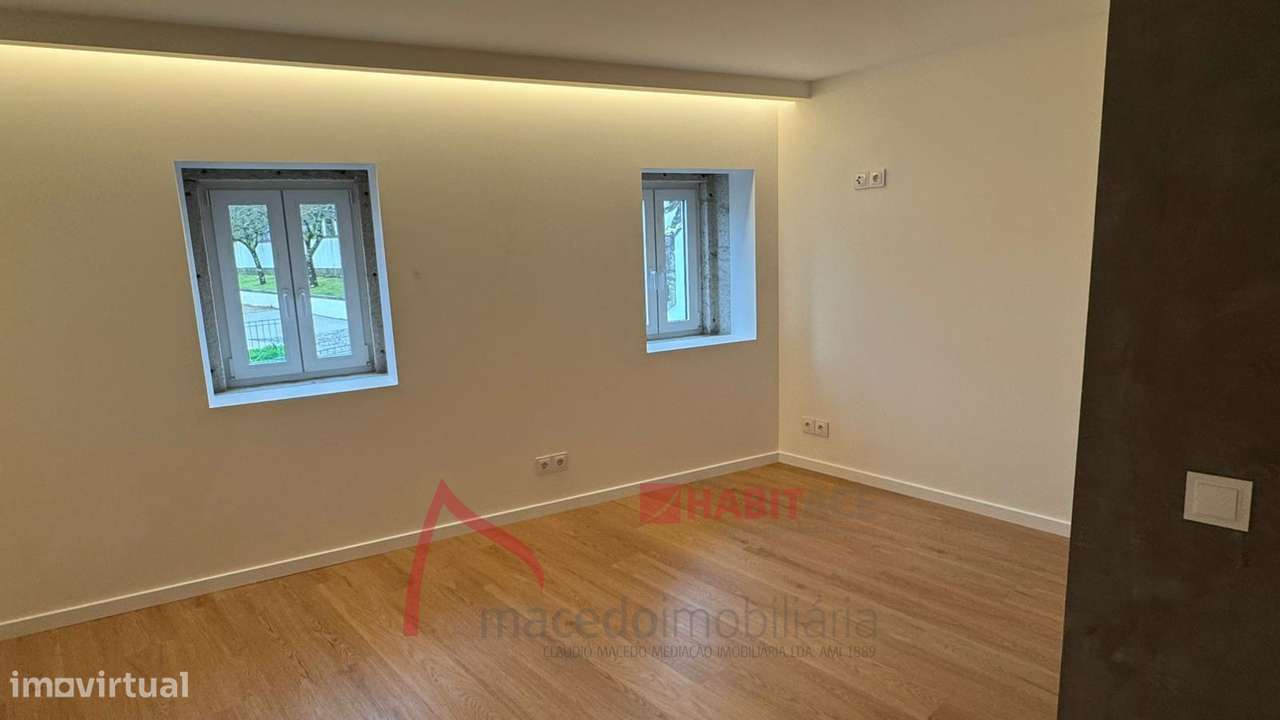 Moradia T3 para venda no Centro Histórico de Braga-16