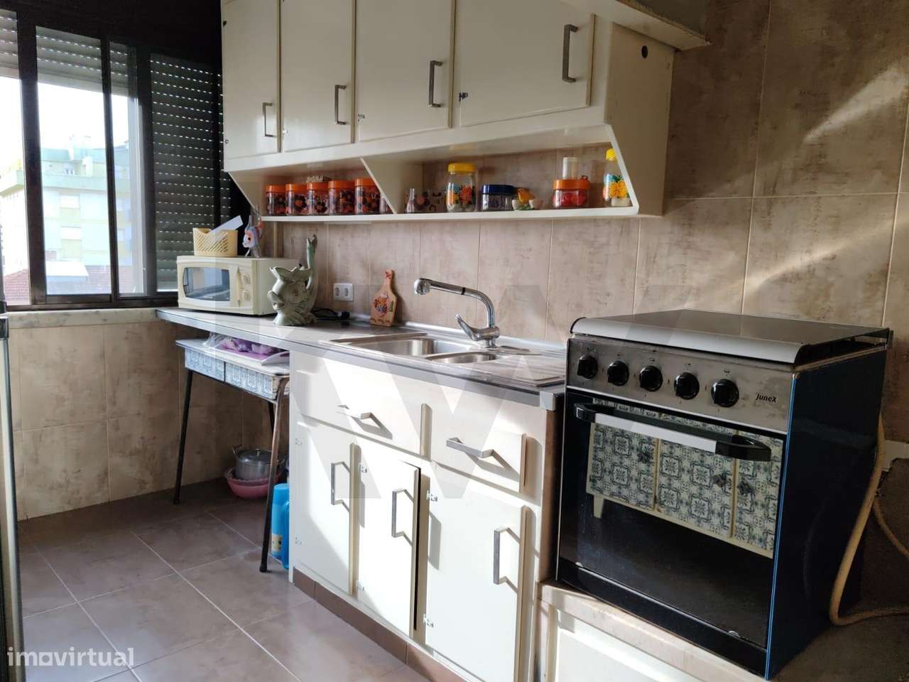 T2  com duas frentes em Odivelas - Grande imagem: 2/23