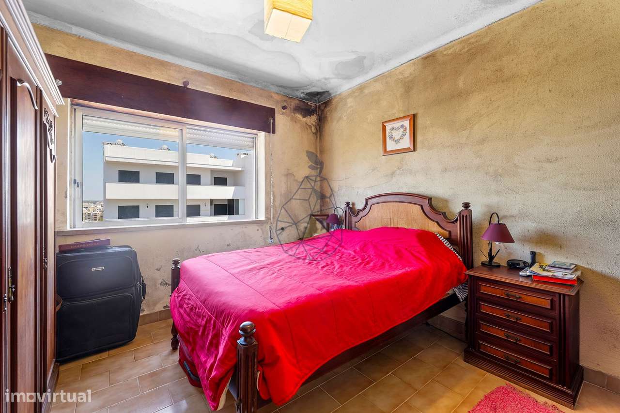 Apartamento T3 com exposição solar nascente /sul em Portimão-26