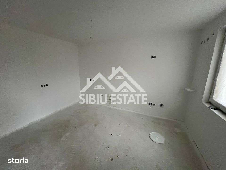 Locuinta moderna si curte de 170 mp – Cartierul Arhitectilor Sibiu - Imagine principală: 4/10