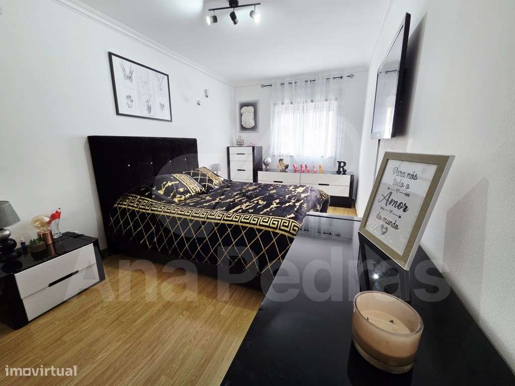 T2 Excecional com Terraço de 50m² na Baixa da Banheira-15