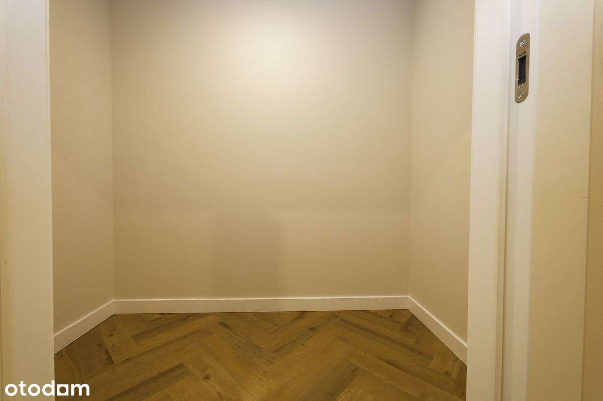 Lublin, Węglinek ul. Jemiołuszki-6