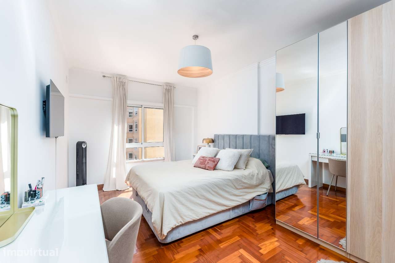 T2 Anta de Agualva | Varanda | Parqueamento | Arrecadação-14