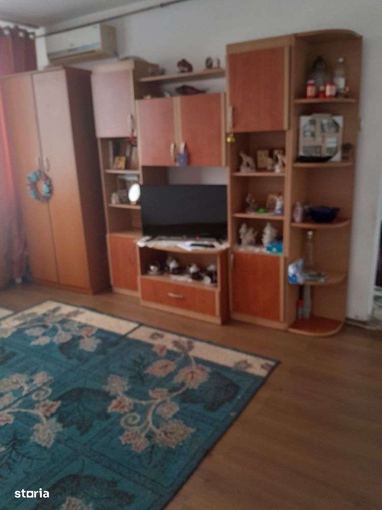 Vânzare Apartament 4 Camere – 63 mp, Etaj 10/10, Bloc 1972 – Drumul Ta - Imagine principală: 1/8