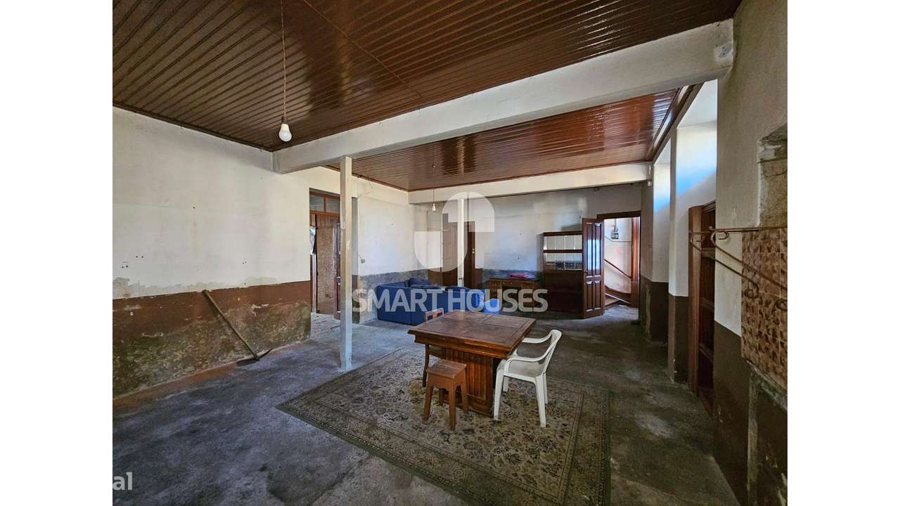 Moradia T4+T2 Pombeiro c/ terreno-38