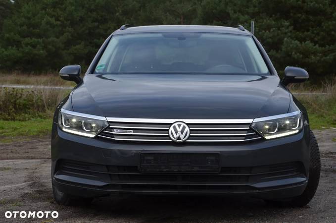 Volkswagen Passat Variant 1.6 TDI (BlueMotion Technology) Comfortline - 23