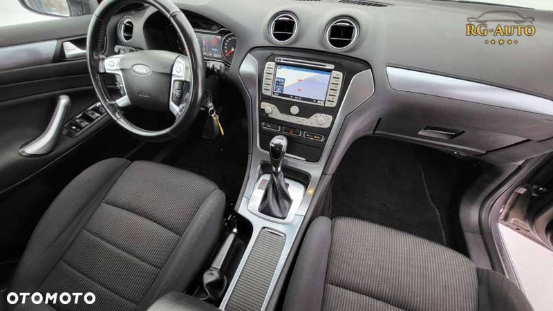 Ford Mondeo - 34