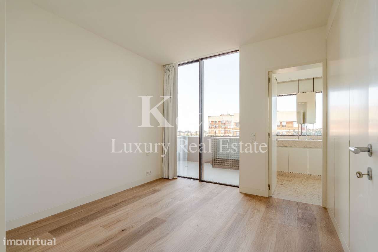 Apartamento T4 com vistas panorâmicas na Foz.-12