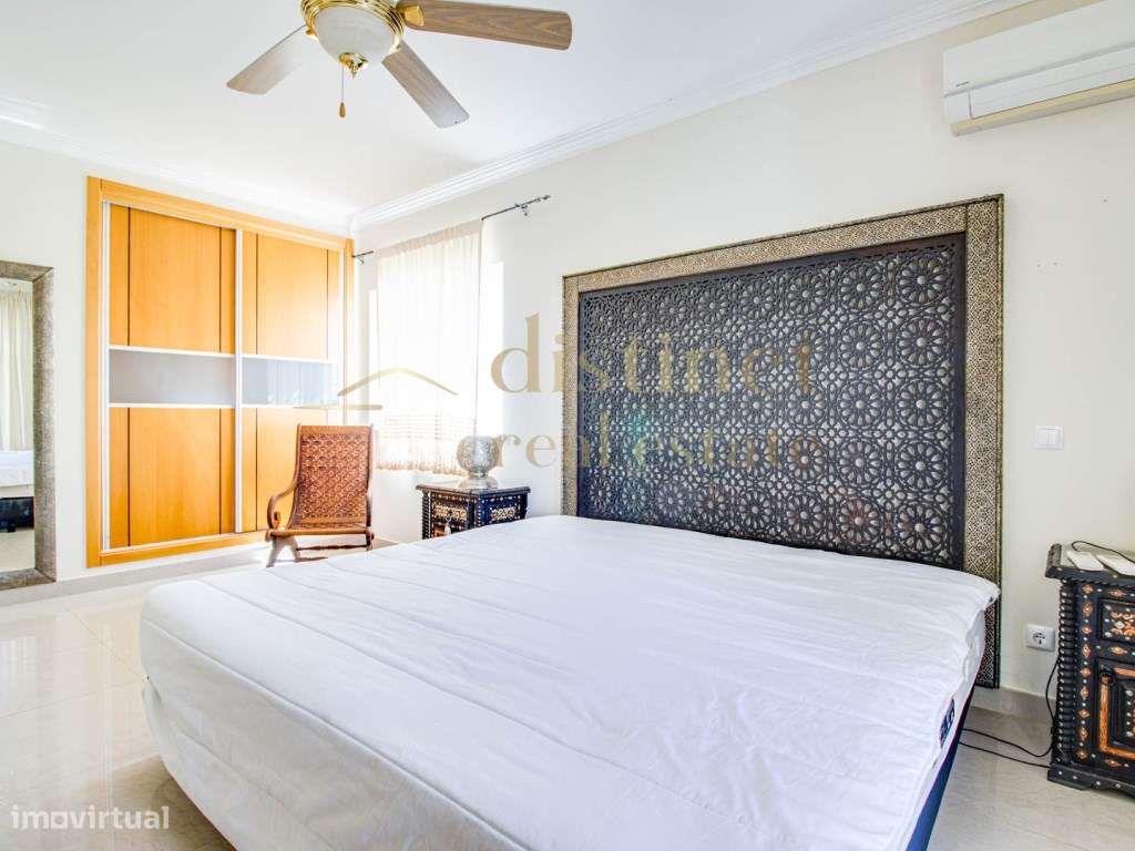 Apartamento Exclusivo Duplex T2 com Logradouro, Vista Mar e Piscina...-8