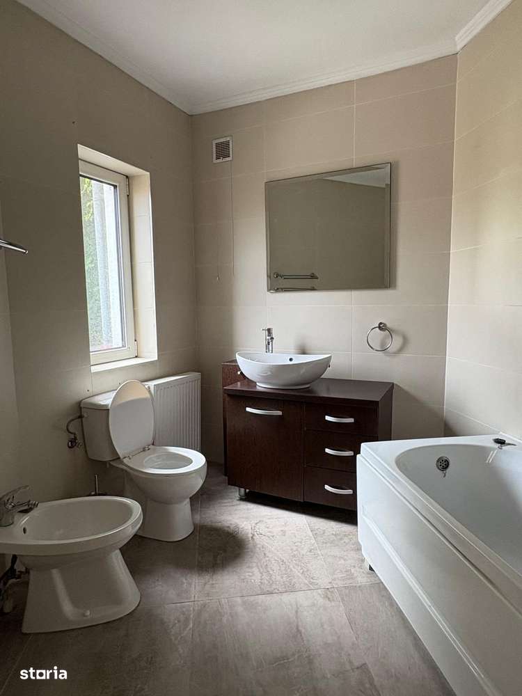 Casa cu 3 camere, mobilat si utilata, zona Platinia - Imagine principală: 5/12