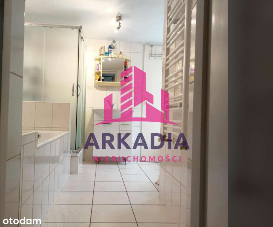 Komfortowy dom z 3 sypialniami i dużą działką-5