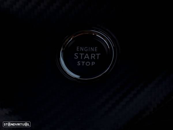 Peugeot e-2008 GT - 12