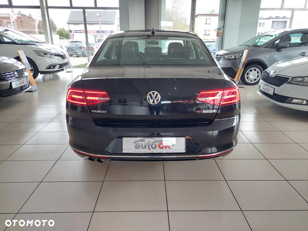 Volkswagen Passat 1.8 TSI BMT Highline DSG - 5