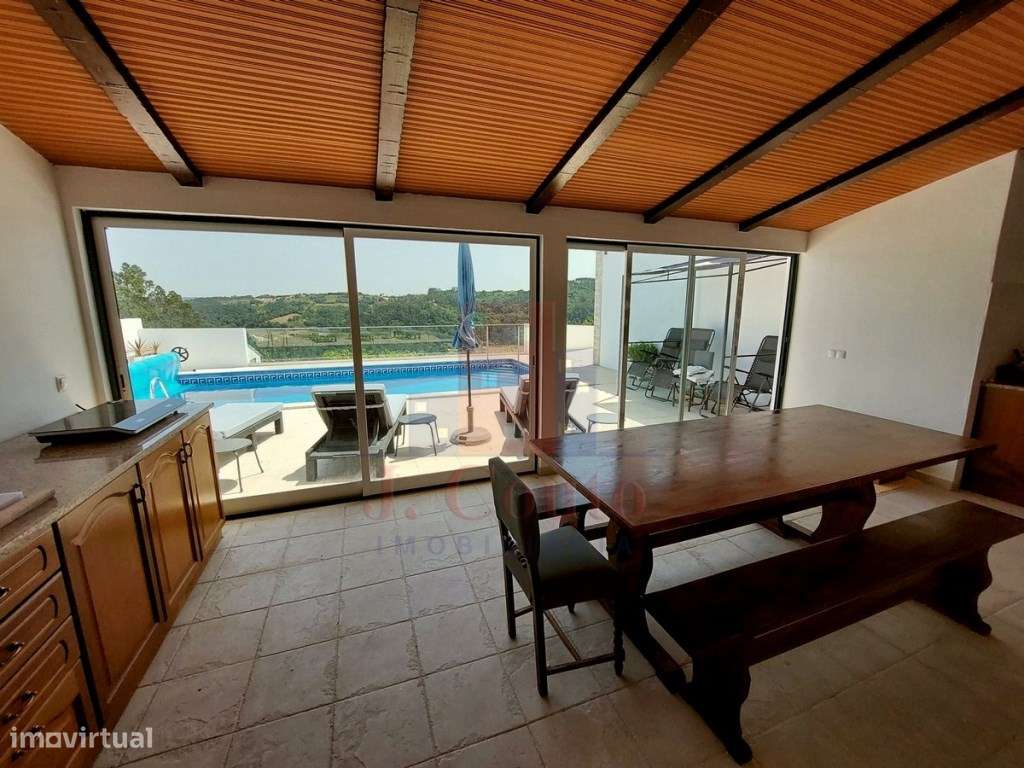 Moradia T5 | Piscina | Terreno | Vistas panorâmicas-20