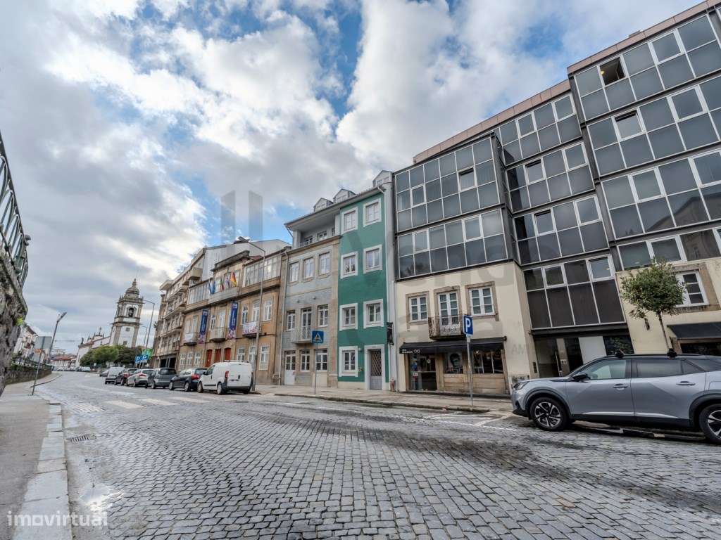Arrenda-se T0 Novo - Braga Centro Histórico - Grande imagem: 2/12
