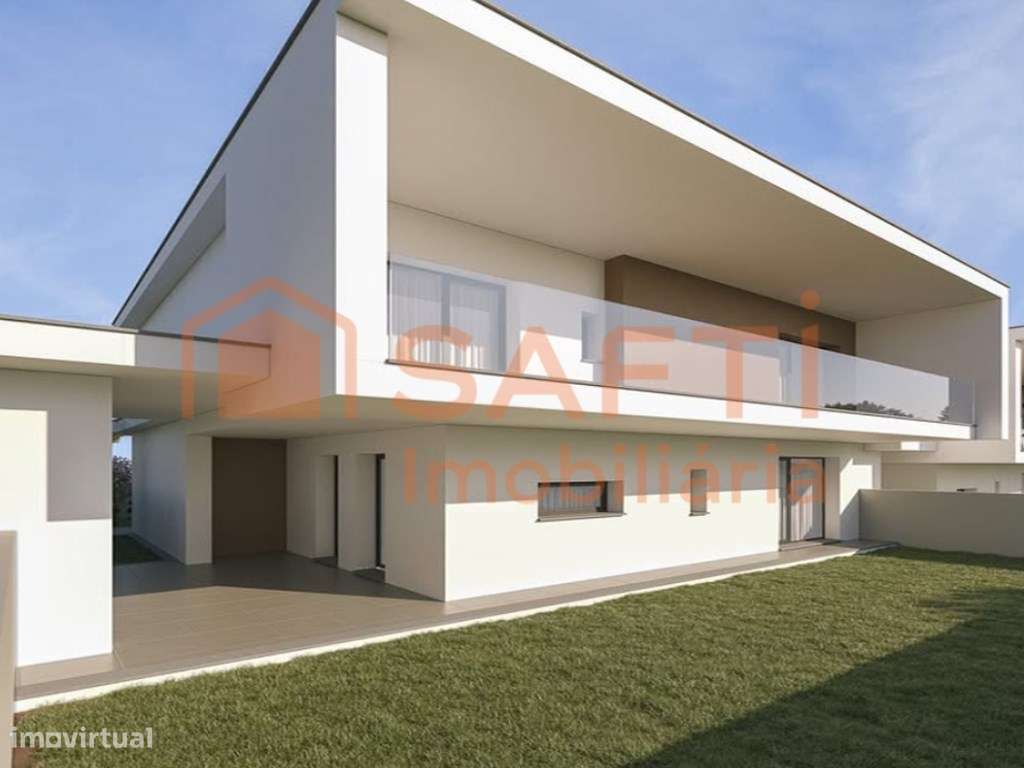 Moradia nova em construção - Grande imagem: 3/6