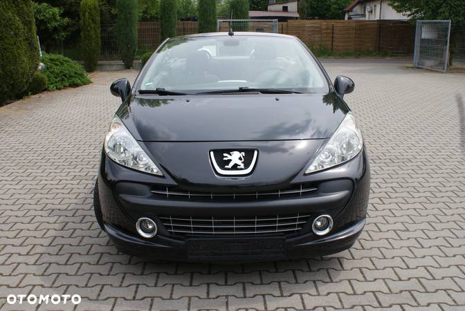 Peugeot 207 CC - 2