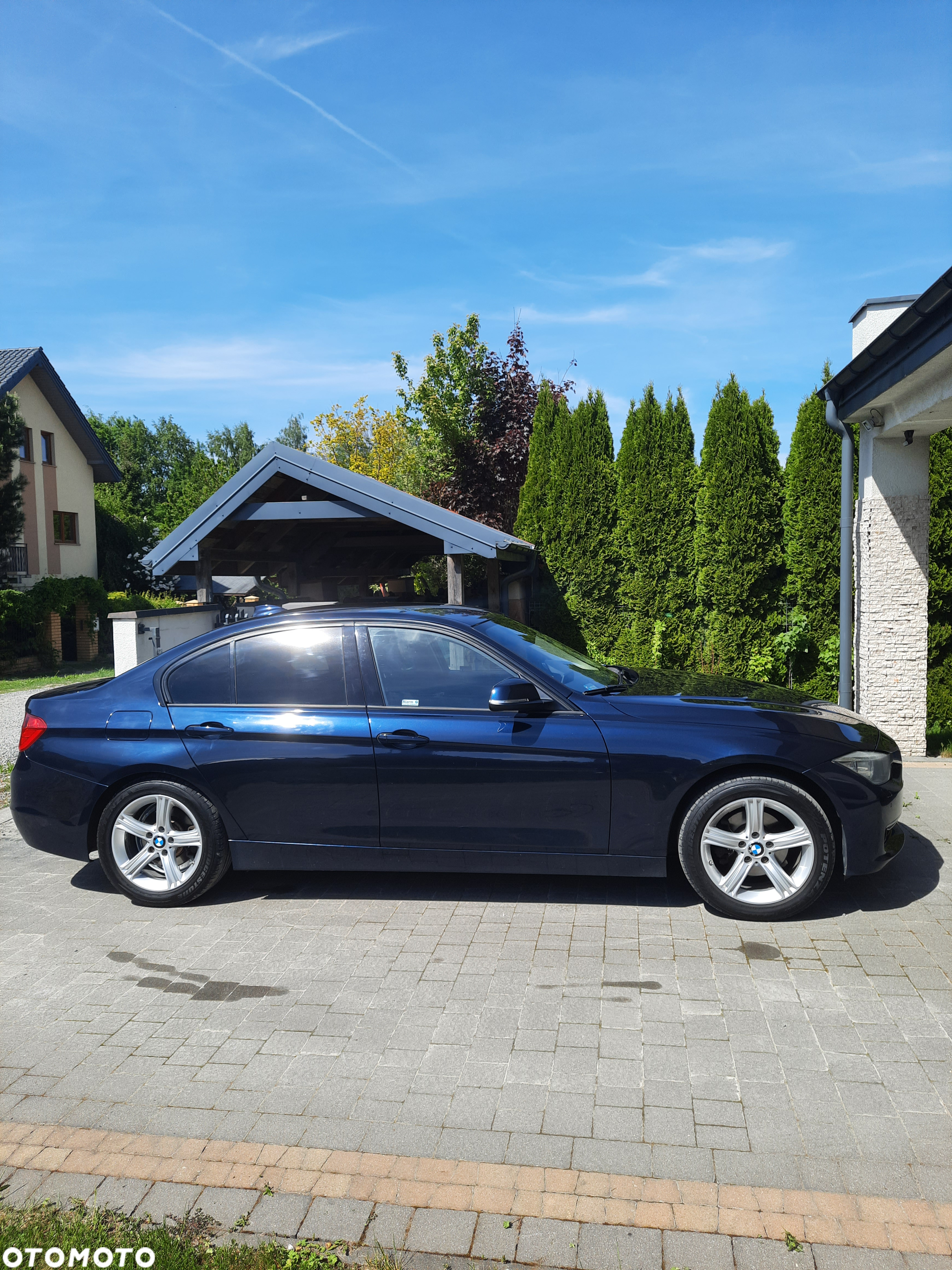 BMW Seria 3 318d xDrive - 5