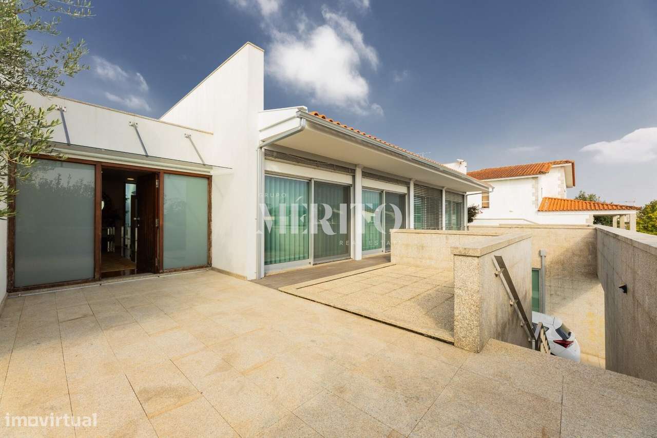 Magnífica Moradia T4+1 em Tamel São Veríssimo, Barcelos - Grande imagem: 4/59