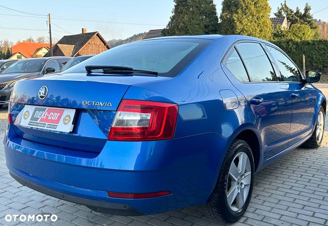 Skoda Octavia 2.0 TDI SCR Ambition DSG - 4