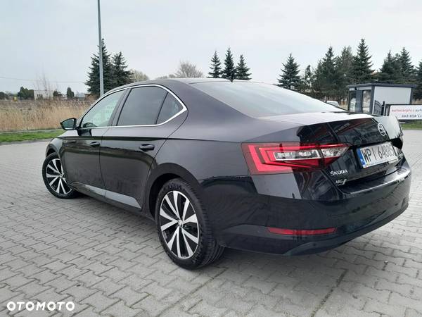 Skoda Superb 2.0 TDI Sportline DSG7 - 2