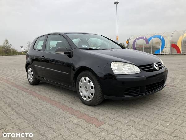 Volkswagen Golf V 1.9 TDI Comfortline - 1