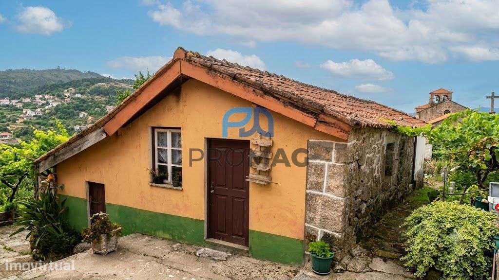 Quinta T6 em São Martinho de Mouros-9
