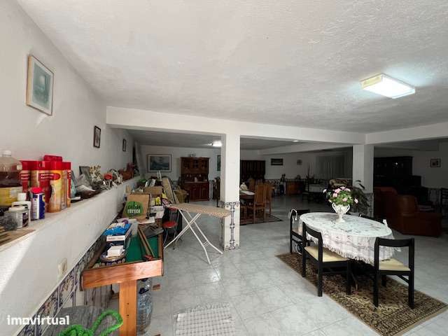 Moradia c/ Garagem, 692m2 de terreno, na Aroeira!-21