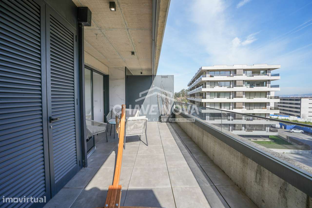 Apartamento T1 Como Novo c/ Lugar Garagem em Mafamude(El Corte Inglés)-11